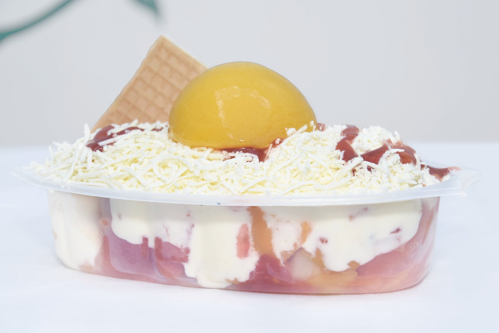Ensalada mixta con melocotón