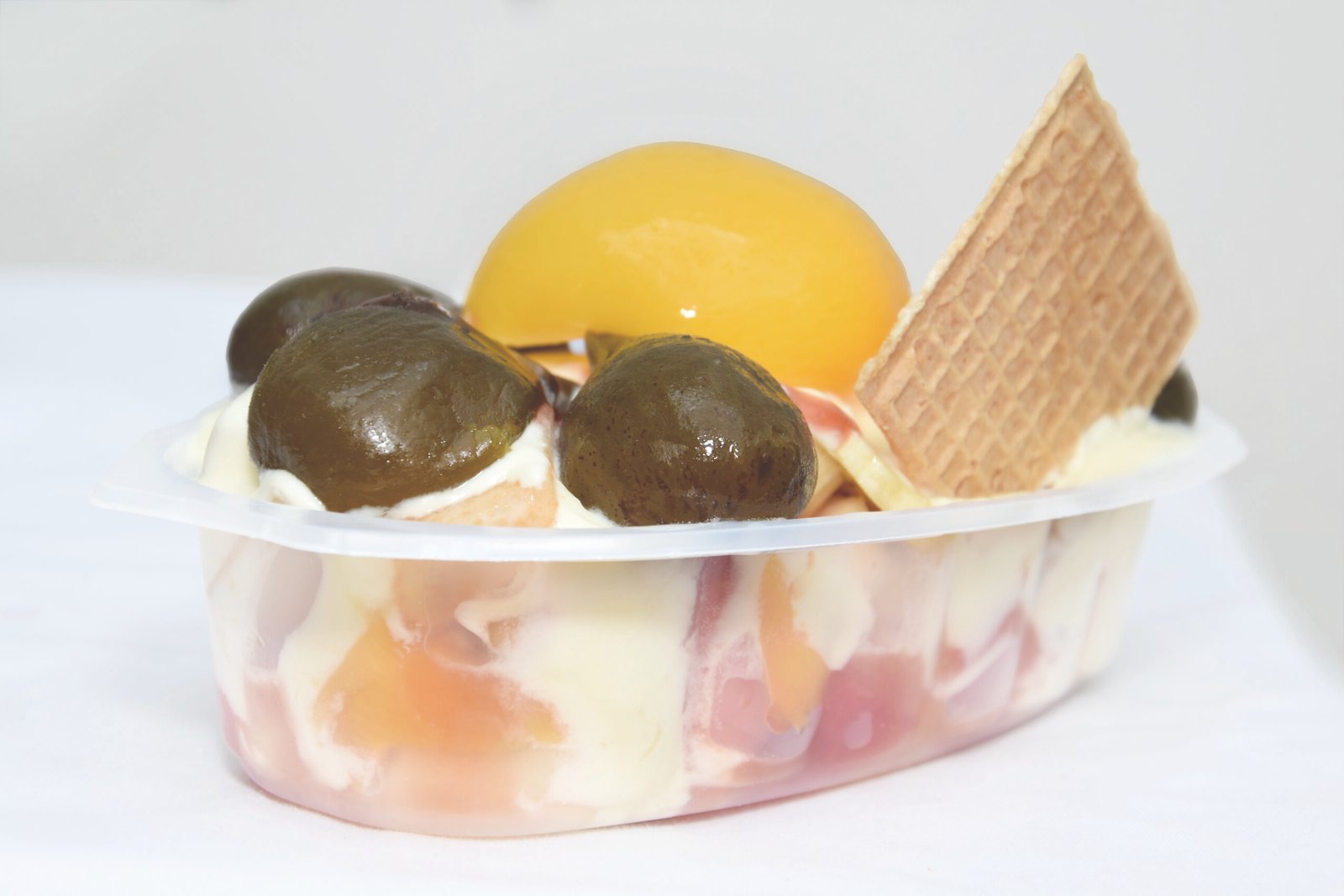 Ensalada especial con melocotón y breva